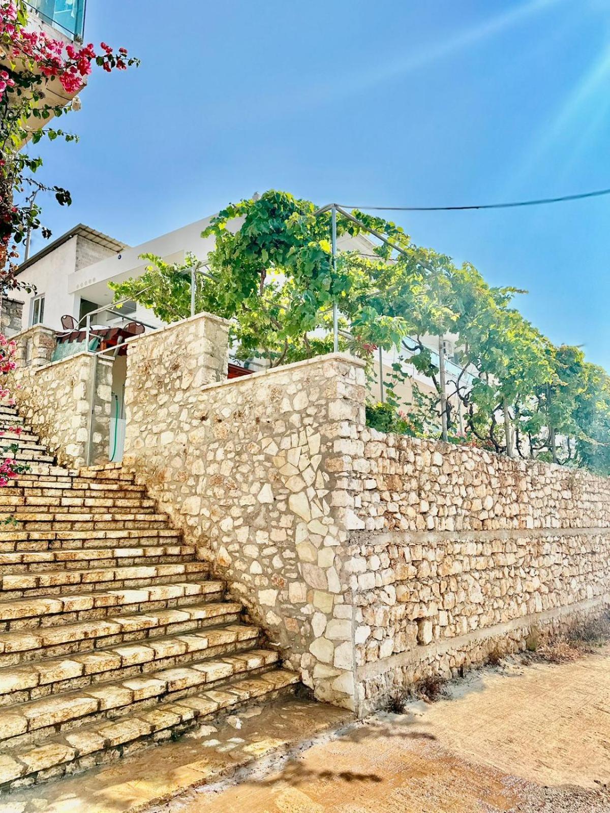 Apartaments Rraku Saranda Kültér fotó