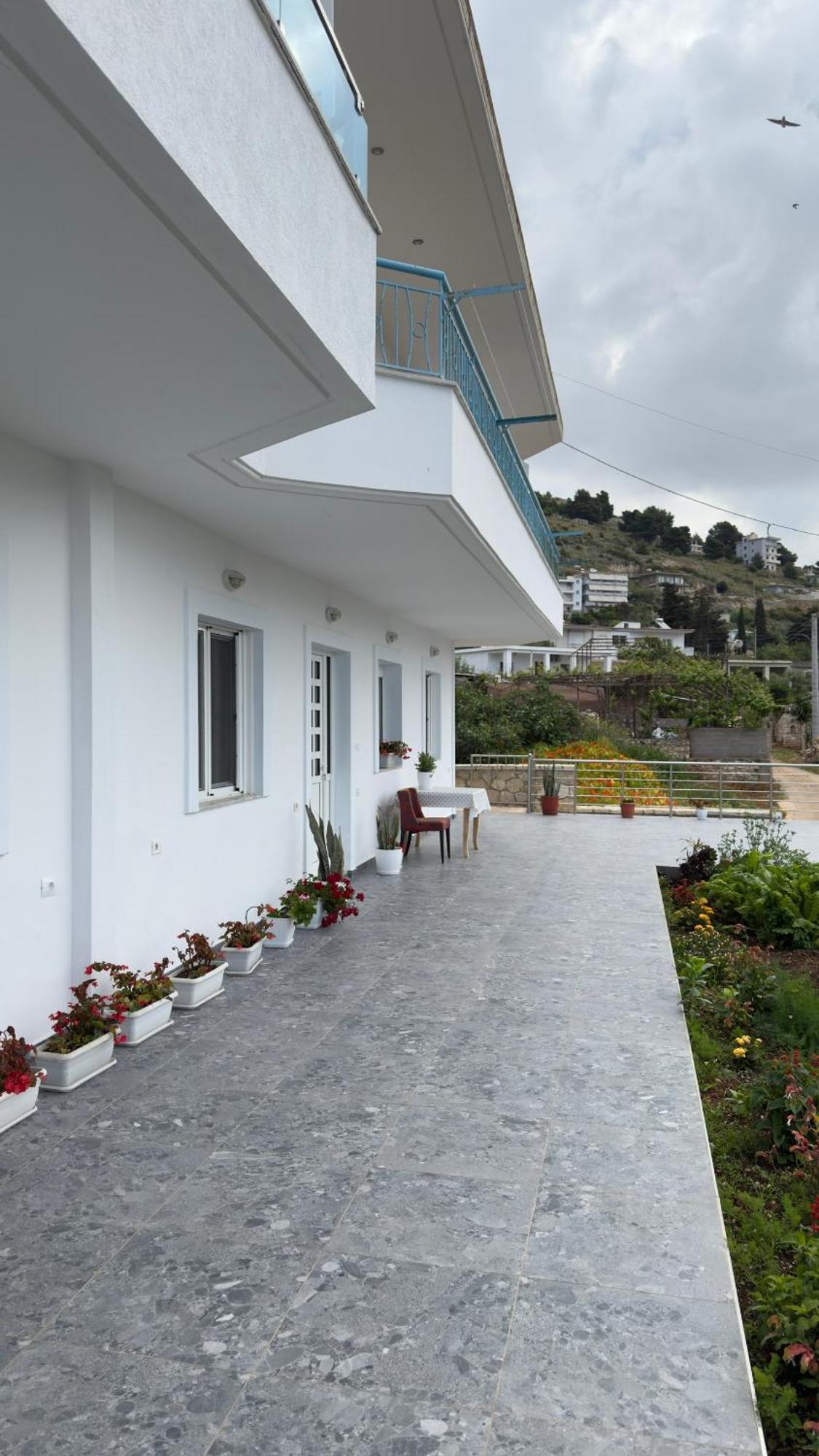 Apartaments Rraku Saranda Kültér fotó